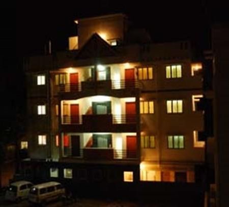 The Tavern Bed and Breakfast Bangalore Exteriör bild